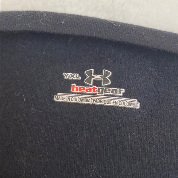 Black underarmour t-shirt - Picture 2 of 2